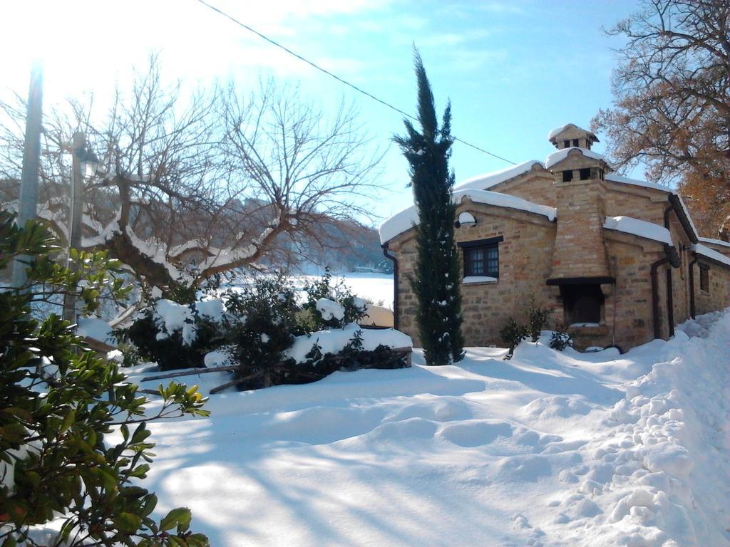 Agriturismo Tre Querce Penna San Giovanni Kültér fotó