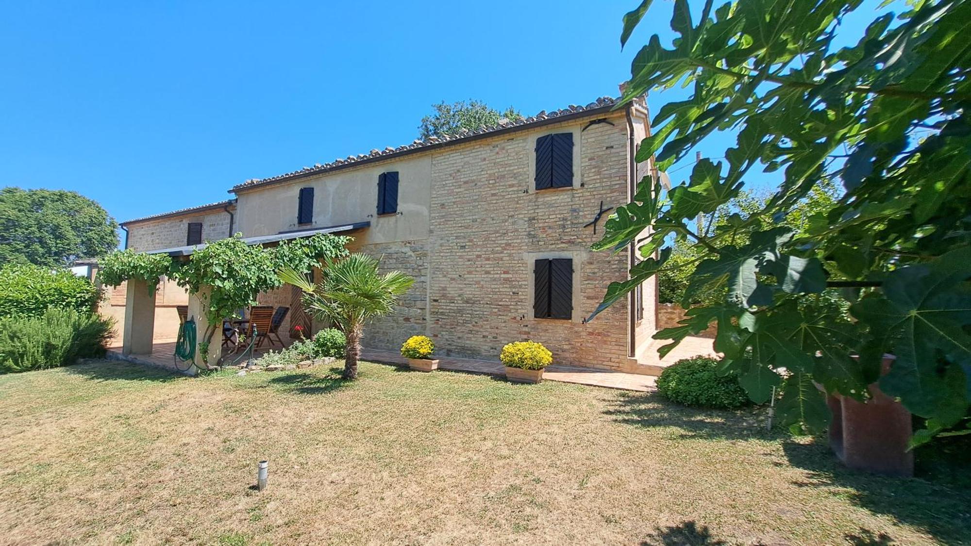 Agriturismo Tre Querce Penna San Giovanni Kültér fotó