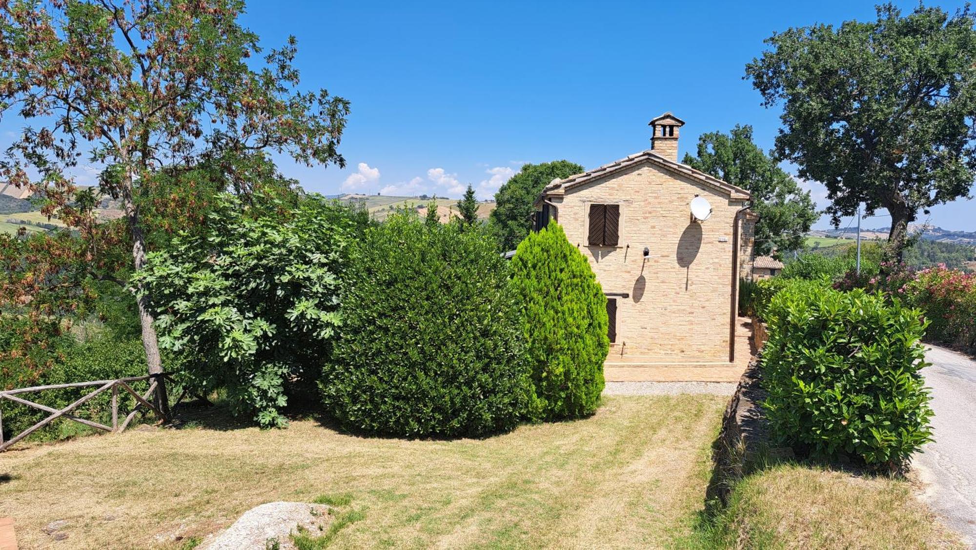 Agriturismo Tre Querce Penna San Giovanni Kültér fotó