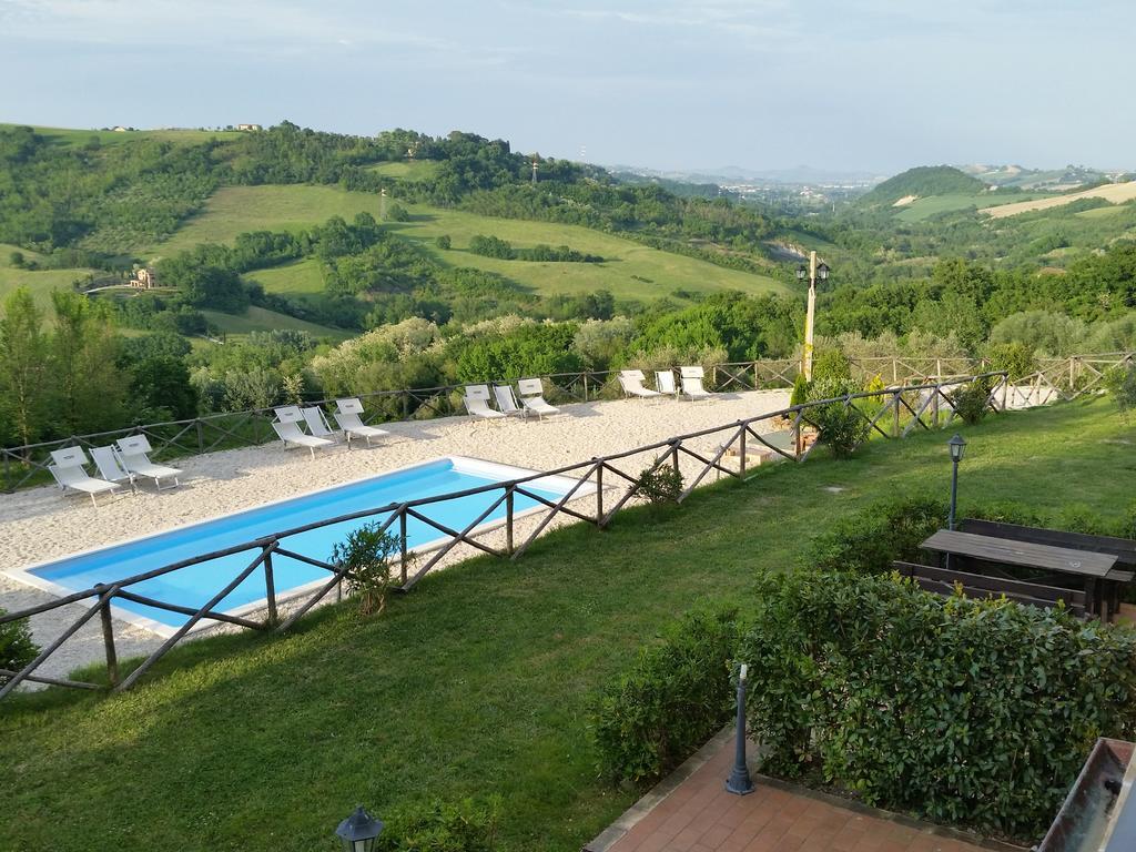 Agriturismo Tre Querce Penna San Giovanni Kültér fotó