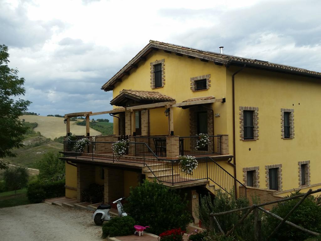Agriturismo Tre Querce Penna San Giovanni Kültér fotó